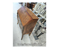 Intarziás rézveretes kétfiókos írószekreter