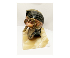 Tutanhamon Fáraó, bronz mellszobra kisplasztika, sárgás Ónix talapzaton