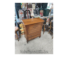 Neobarokk bárszekrény