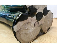 Antik, régiség: Majolika váza három szál virágnak, egyedi sorszámozott darab