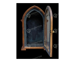 Neo gótikus, szentség- vagy óratartó vitrin