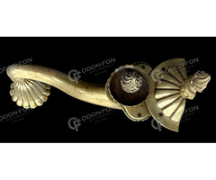 Ember fej díszítésű falikar