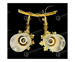 Pártázatos falikar