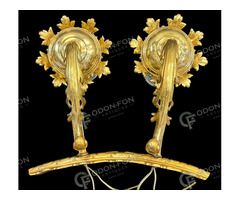 Pártázatos falikar