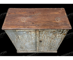 Szürke rusztikus alsórész