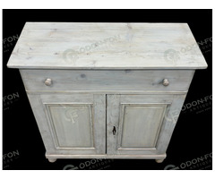 Mosott festett szürke alsórész