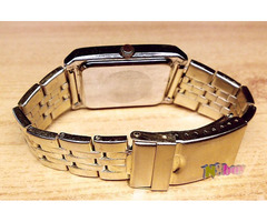 Szputnyik Quartz elegáns divatos férfi karóra, aranyozott fém csat, újszerű állapot