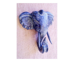 Festett elefántfej faragott faszobor Indonéziából. Falra akasztható dekoráció