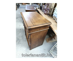 Egyajtós ónémet kis szekrény