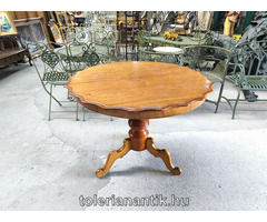 Kerek póklábú szalonasztal