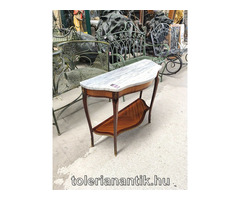 Márványlapos intarziás kis konzolasztal