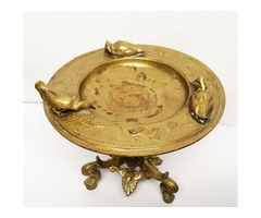 Barokk stílusú asztalka forma illóolajtartó itatóval, és kacsákkal. Retro ritkaság