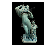 Alapmázas Zsolnay vetkőző nő figura