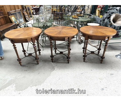 Kerek ónémet szalonasztal