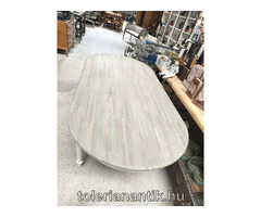 Fehérlábas ovális asztal antikolt szürke lappal