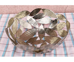 Ezüstözött babérleveles gyümölcstál. Franciaországból