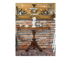 Ónémet Konzol asztal.