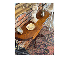 Ónémet Konzol asztal.