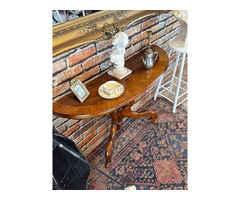 NeoBarokk Konzol asztal.