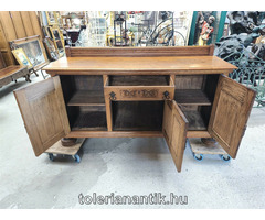 Háromajtós tálaló alsószekrény