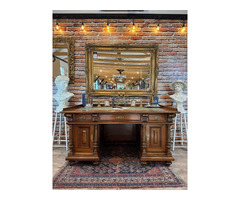 Restaurált térbe helyezhető Ónémet Íróasztal.