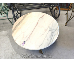 Neobarokk háromlábú márványlapos réz dohányzó asztal