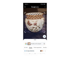Zsolnay porcelán kaspó pillangó és virág mintával.