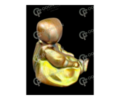 Zsolnay ülő kislány figura