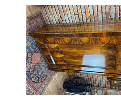 Biedermeier szekrény.