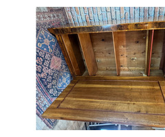 Biedermeier szekrény.